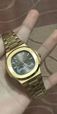 Новые часы Patek Philippe продаются