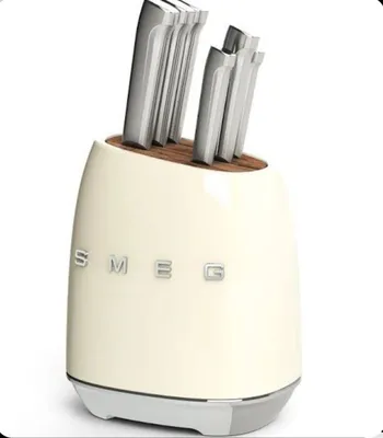 Маленькая печь SMEG 1