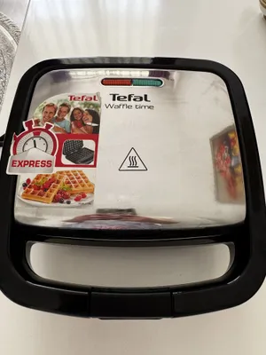 Вафельница Tefal 1