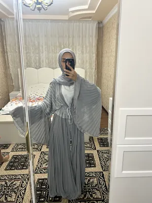 Dubai abaya 1