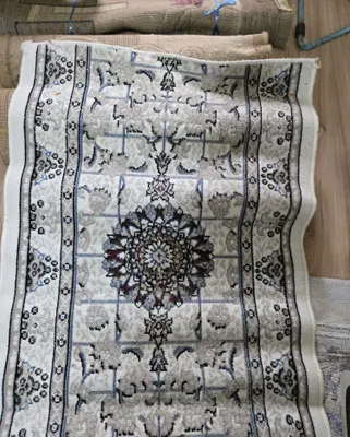 Ishlatilgan gilam yo‘lakchalari, eni 70–80 sm, uzunligi 1,5 dan 3 m gacha 1