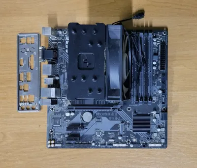 DDR4 to‘plami