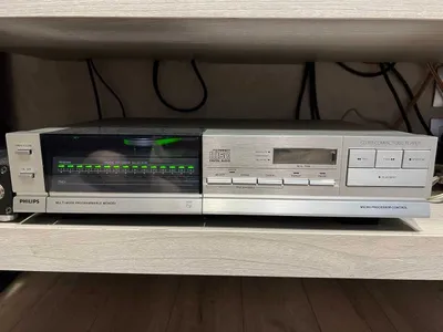 Продается CD проигрыватель PHILIPS CD 303