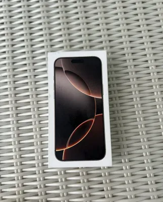 iPhone 16 Pro Max 1