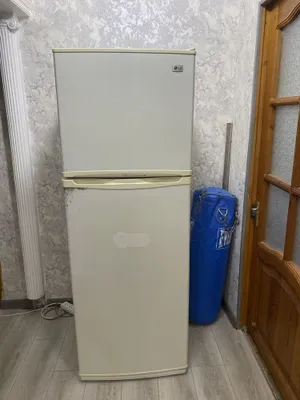 Продается холодильник LG 1