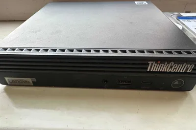 Lenovo M60e mini PK / i3 10-avlod / M.2 256 GB / DDR4 8 GB 1