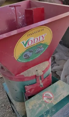 Yaxshi holatdagi maydalagich sotiladi, 2,2 kVt