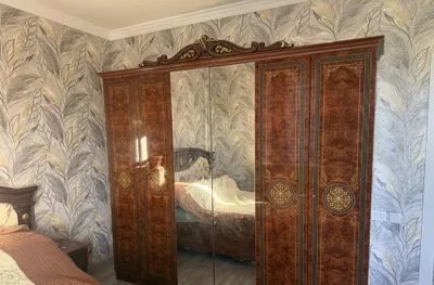 Продаётся спальный гарнитур 1