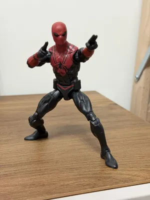 Экшн фигурка человек-паук Marvel Legends от Hasbro 1