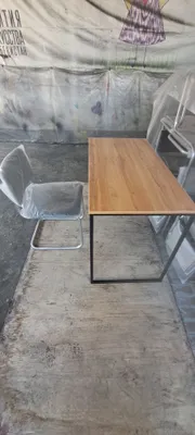 Стол и стул, готовая мебель 1