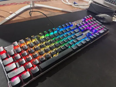 Bloody B810R klaviaturasi 1