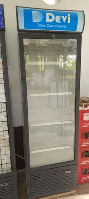Vitrinali muzlatkichni shoshilinch sotaman 1