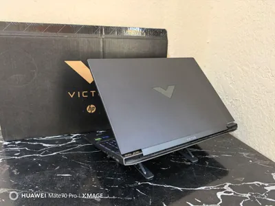 HP Victus 1