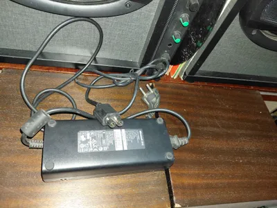 Универсальный блок питания 220/ DC12+5V 1