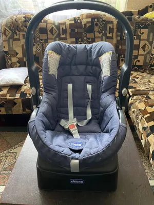 Автолюлька ,переноска с базой Chicco.