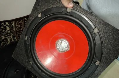 Продам сабвуфер, только колонка 1