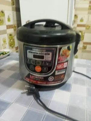 Black multivarka