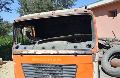 Продаётся кабина Shacman 1