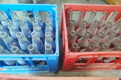 Одна коробка Pepsi Cola 1