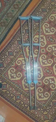 Qo‘ltiq tayoqchalari