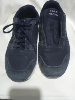 Оригинальные кроссовки Tommy Hilfiger в хорошем состоянии 1