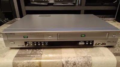 Проигрыватель DVD/VHC Samsung 1