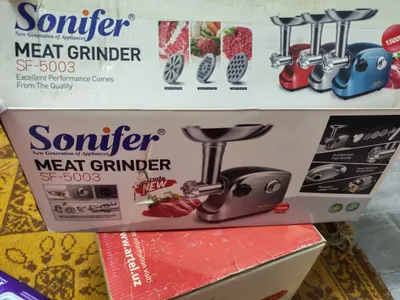 продам мясорубку электрическую 1
