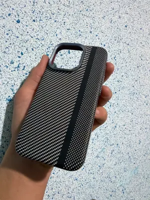 iphone 15 pro uchun chexol netural carbon arginal 1