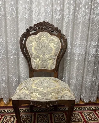 Продаются стулья. Состояние хорошее, чистые. 1