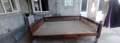 Продаётся кровать (Сури).