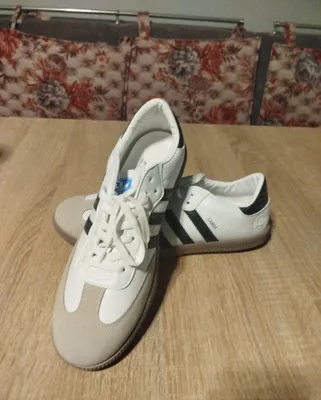 46 o‘lchamdagi Adidas krossovkalarini sotaman 1
