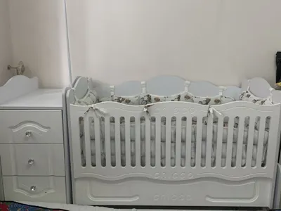 Трансформер кровать ва 3 эшиклик шкаф сотилади Chicco брендига тегишли 1