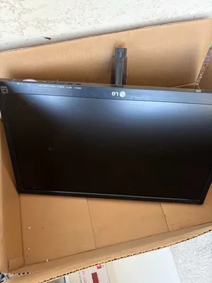 Kompyuyer monitor 1