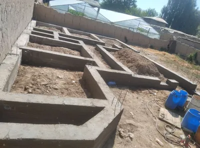 Заливаем бетонный фундамент 1