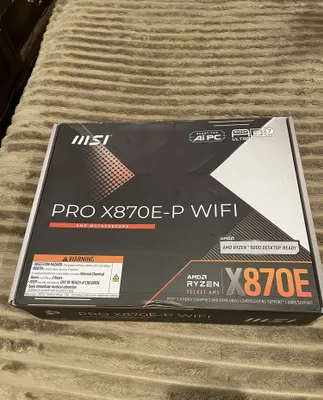 MSI X870E / X870 Tomahawk WiFi / AM5 / DDR5 / PCIe 5.0 1