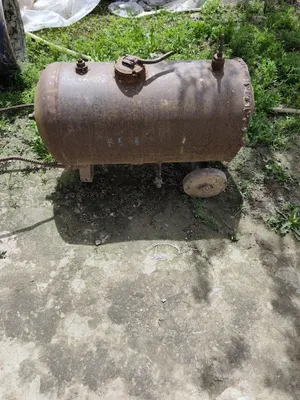 Yoqilg‘i-moylash materiallari uchun 300 litrli sig‘im 1