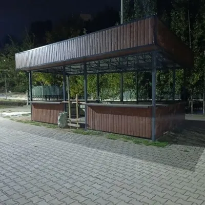 Metall konstruksiyalar, darvozalar, panjaralar, soyabonlar, temirchilik buyumlari, to‘siqlar, eshiklar va h.k. 1