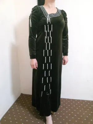 vecherniy ko'ylak sotiladi 50 razmer 1