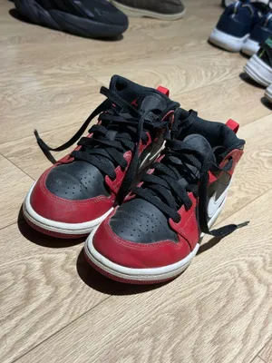 Кроссовки jordan из за границы 1