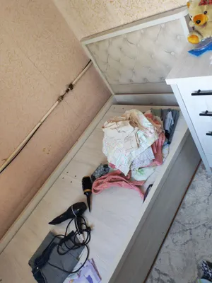 juda yaxshi holatdagi karavot va komod 1