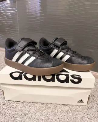 Продаются кроссовки Adidas 1