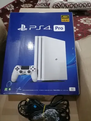 Продаётся Sony PlayStation 4 Pro Glacier White (модель белого цвета) 1