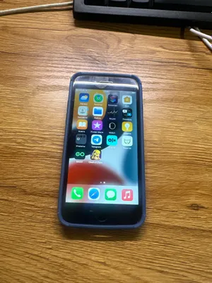 iPhone 7, 128 GB Qora 1