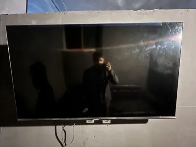 Комплект PlayStation 3: диван, телевизор, стол 1