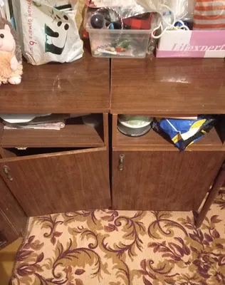 Прикроватные тумбочки