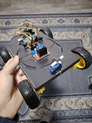 Продам не отделанного робота на arduino uno 1