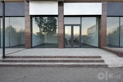 Tayyor biznes sotiladi, 120 m² | Parkent Plaza | 1-qator 1