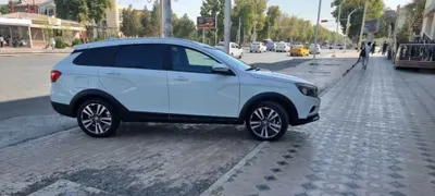 лада вести кросс 1.8 в идеальном состоянии