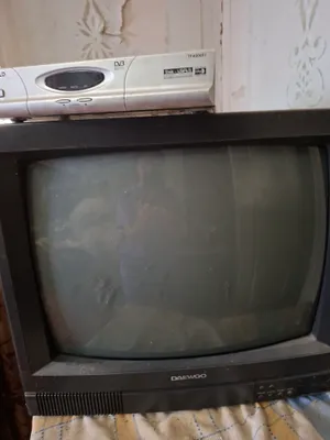 2 телевизора DAEWOO со стабилизаторами 1
