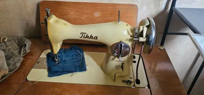 Tikka tikuv mashinasi (Finlyandiyada ishlab chiqarilgan) 1